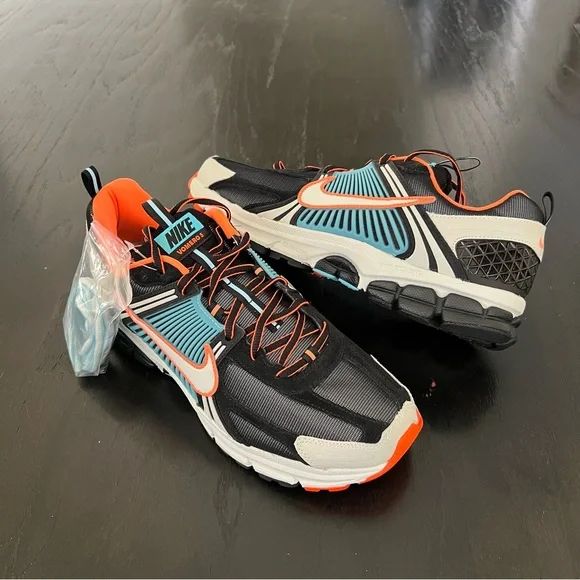 ✔️New✔️ NIKE Air Zoom Vomero 5 Blue Glaze Total Orange